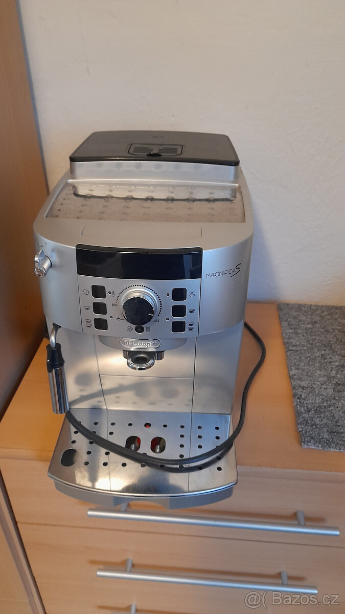 Prodám automatický kávovar