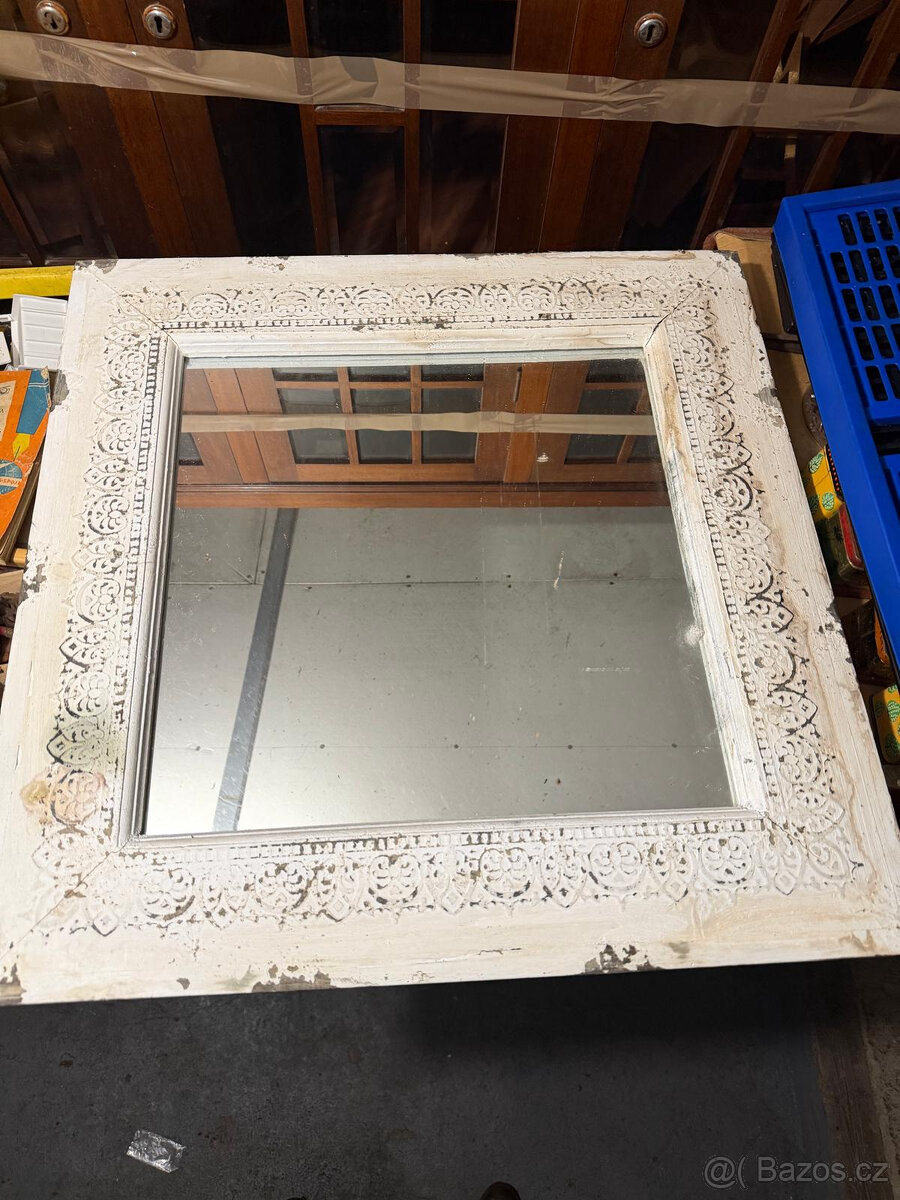 Starožitné zrcadlo