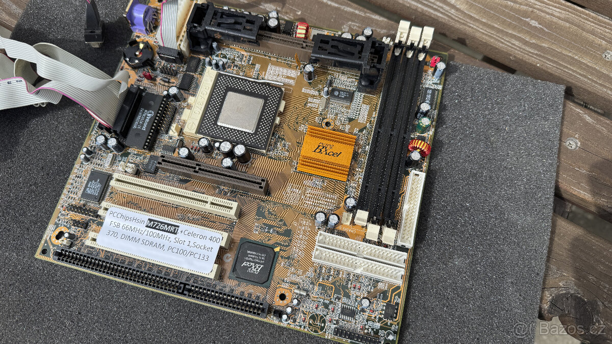 RETRO deska PCChips - M726MRT - Socket 370 a Slot 1