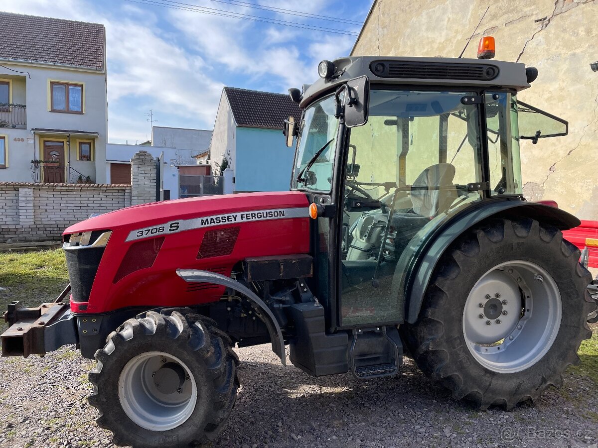 Traktor -Massey Ferguson MF 3708 S