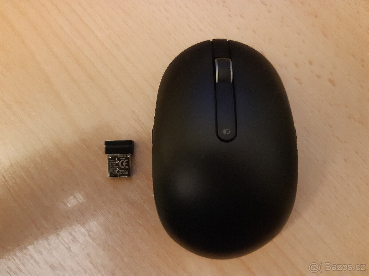 Bezdrátová myš Dell WM527 a USB dongl Dell SD-8160