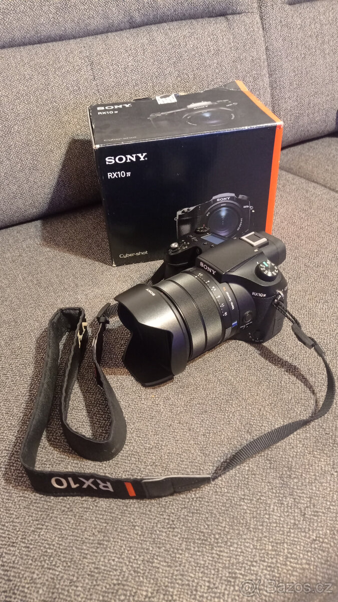 Sony CyberShot DSC-RX10 IV, digitální ultra zoom 24-600mm