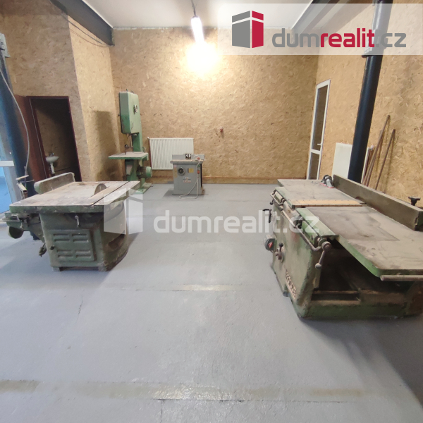 výrobní či skladovací prostor, 200 m2