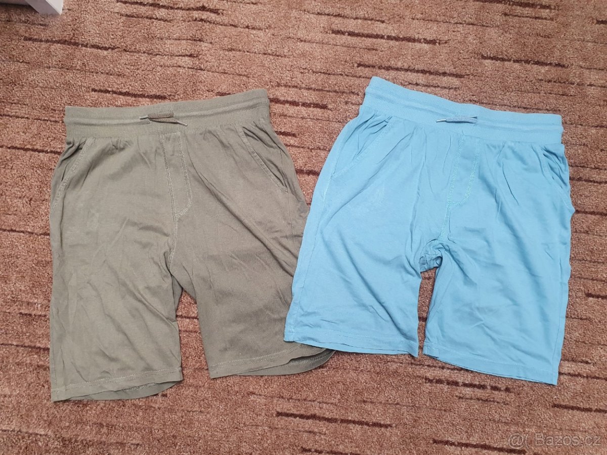 2x Chlapecké kraťasy vel.146/152