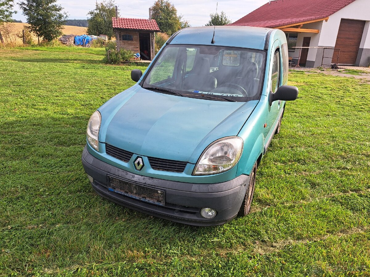 Renault Kangoo přední světla a kapota 2003