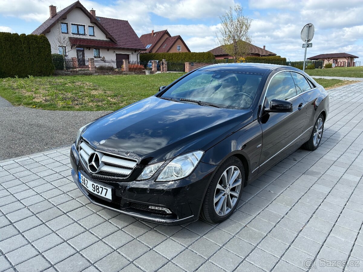 Mercedes E 220 cdi kupé automat