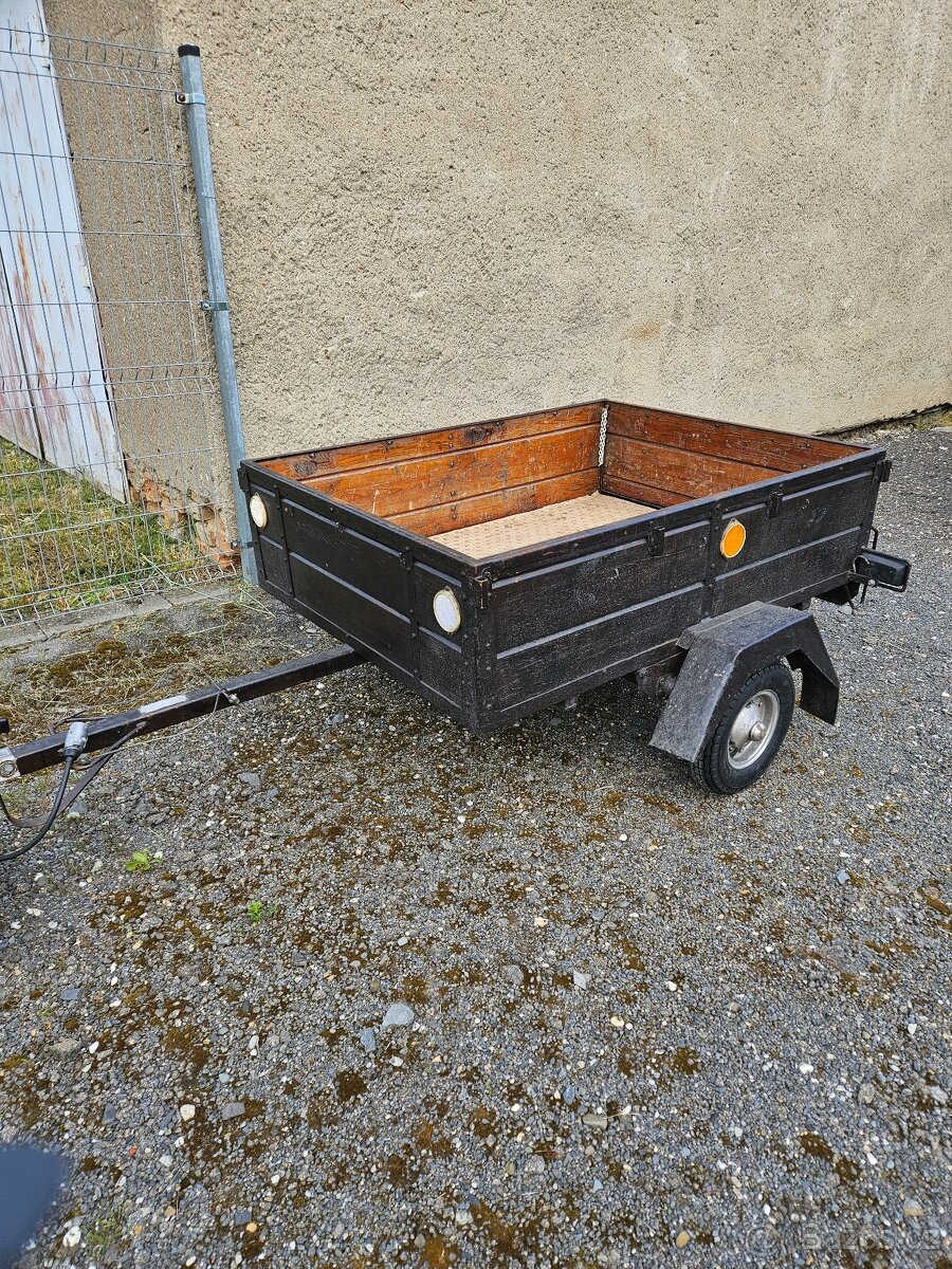 Přívěsný vozík za os. auto.