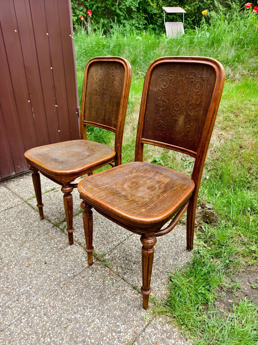 Unikátní starožitné židle Thonet _cena za kus