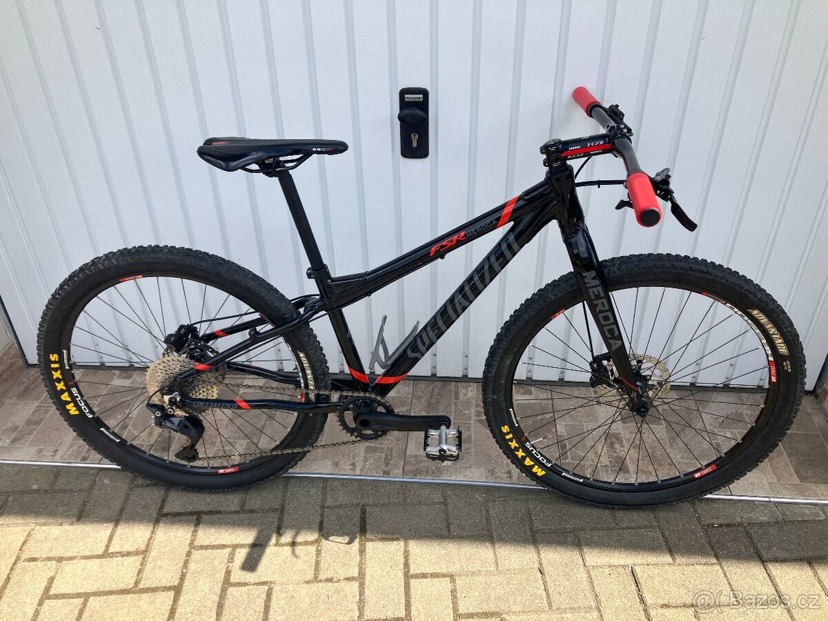 SPECIALIZED PRO MALÉ ZÁVODNÍKY