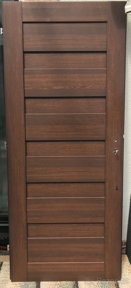 Prodám interiérové dveře 80/P - levně