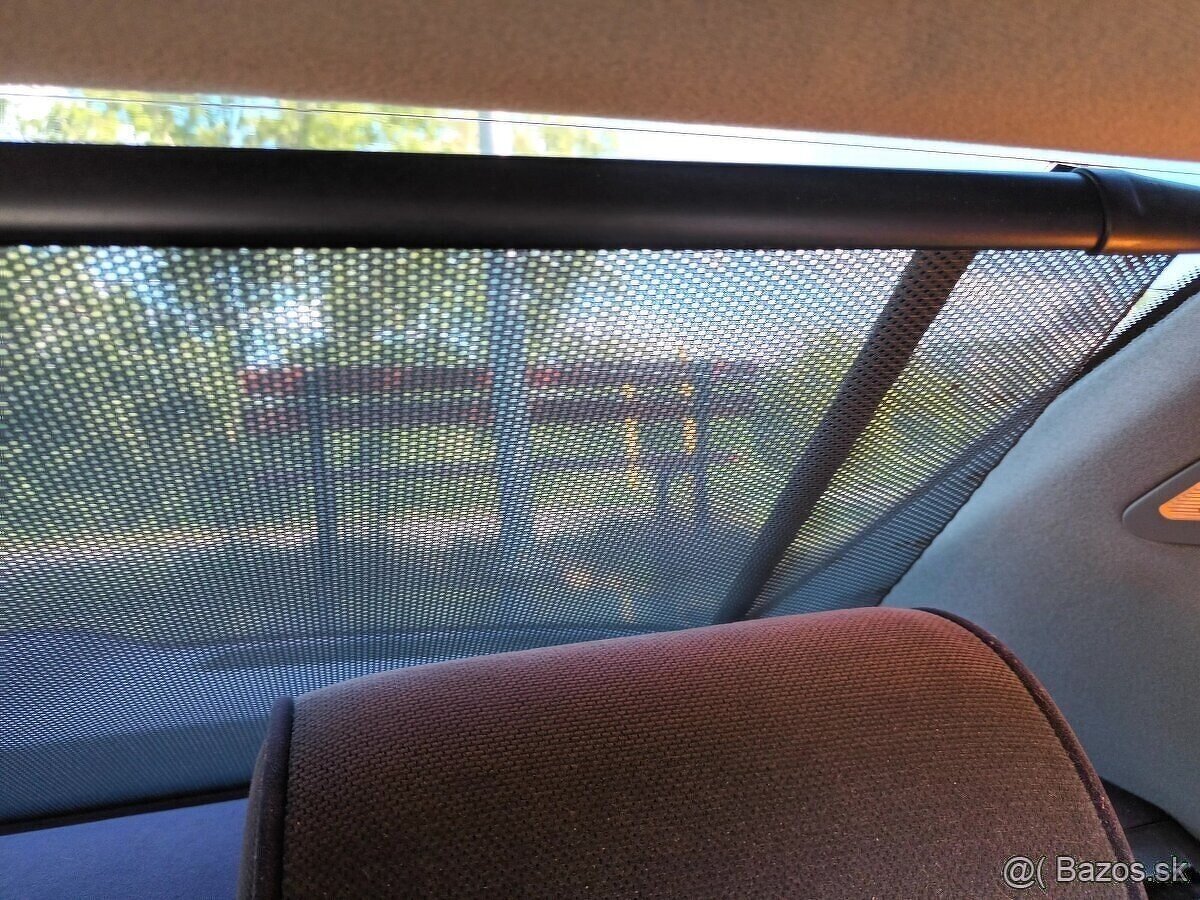 Predam na BMW e39 elektrickú sťahovaciu roletu komplet