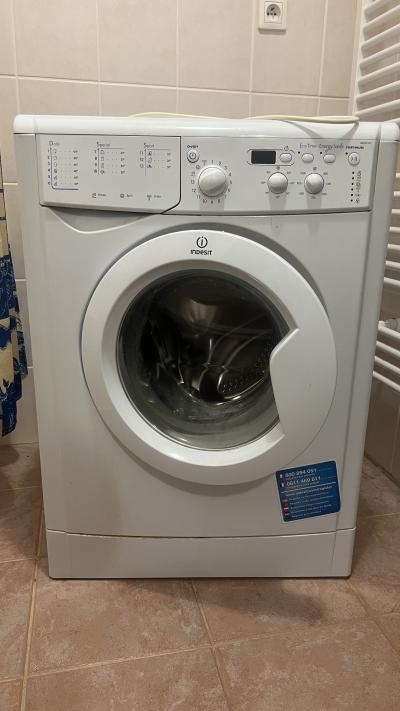 Pračka Indesit SLIM (42cm)
