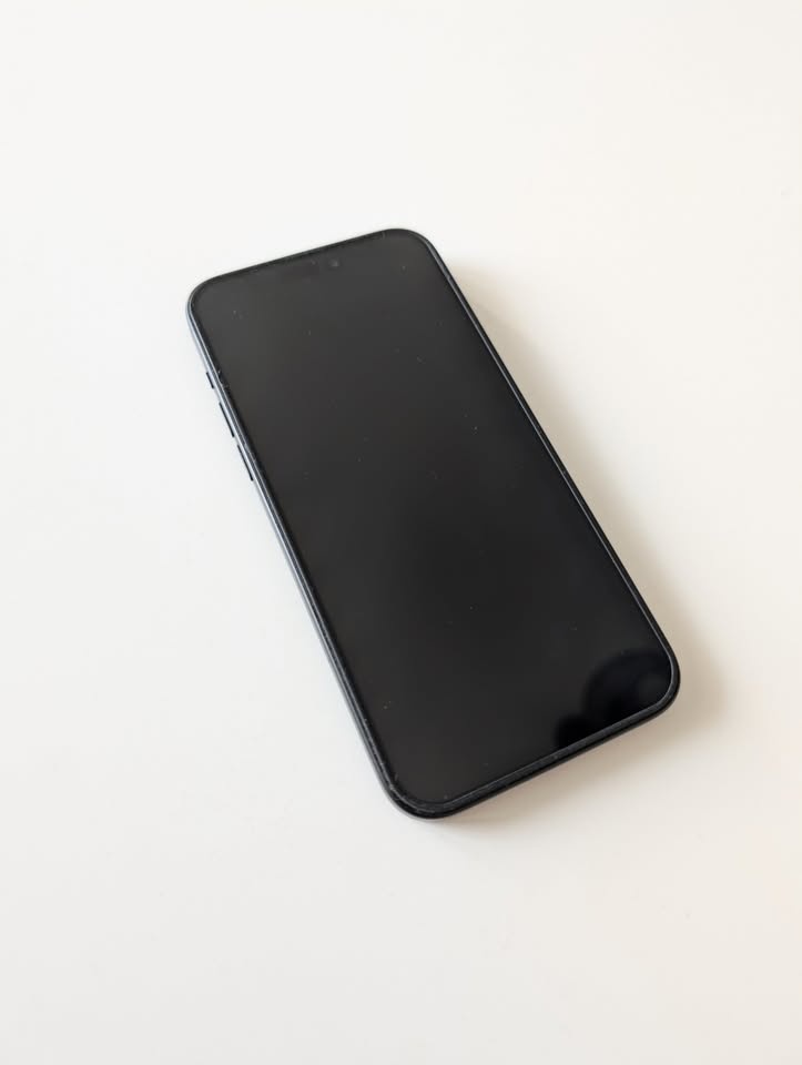 iPhone 15 Plus 128 GB černý (rok a půl v záruce)