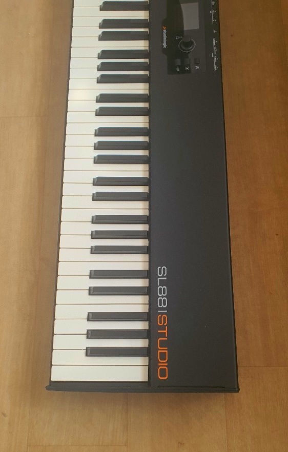 Piano MIDI, profi kladívkova mechanika
