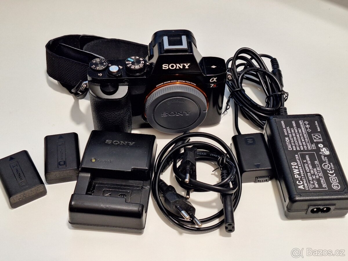 Sony A7r + příslušenství