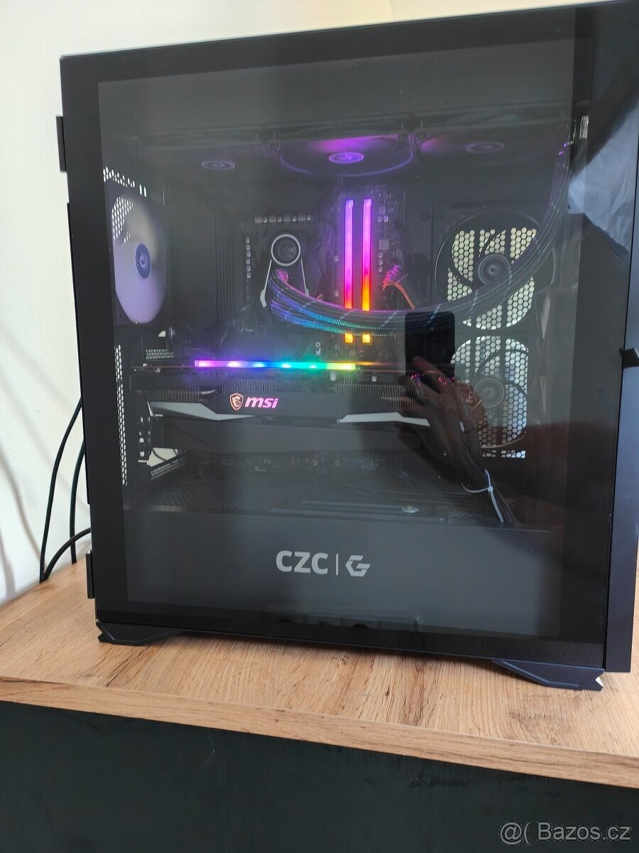 Herní PC – Ryzen 9 5900X + RX 6800 – TOP STAV 🔥