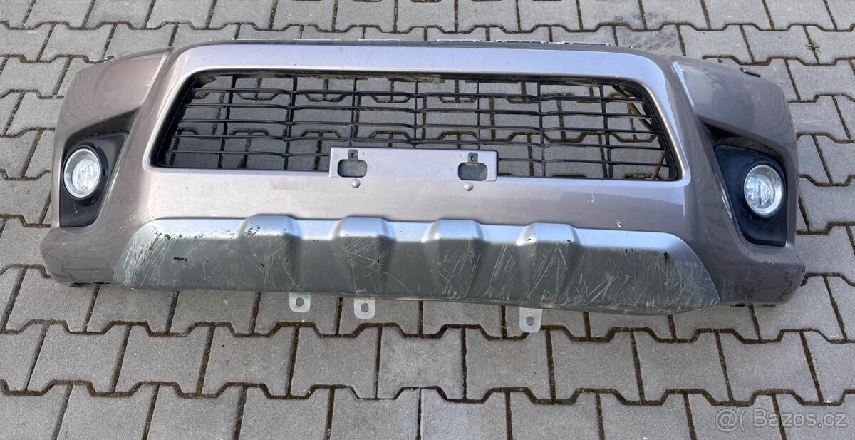 Přední nárazník na Toyotu Hilux Revo 2017