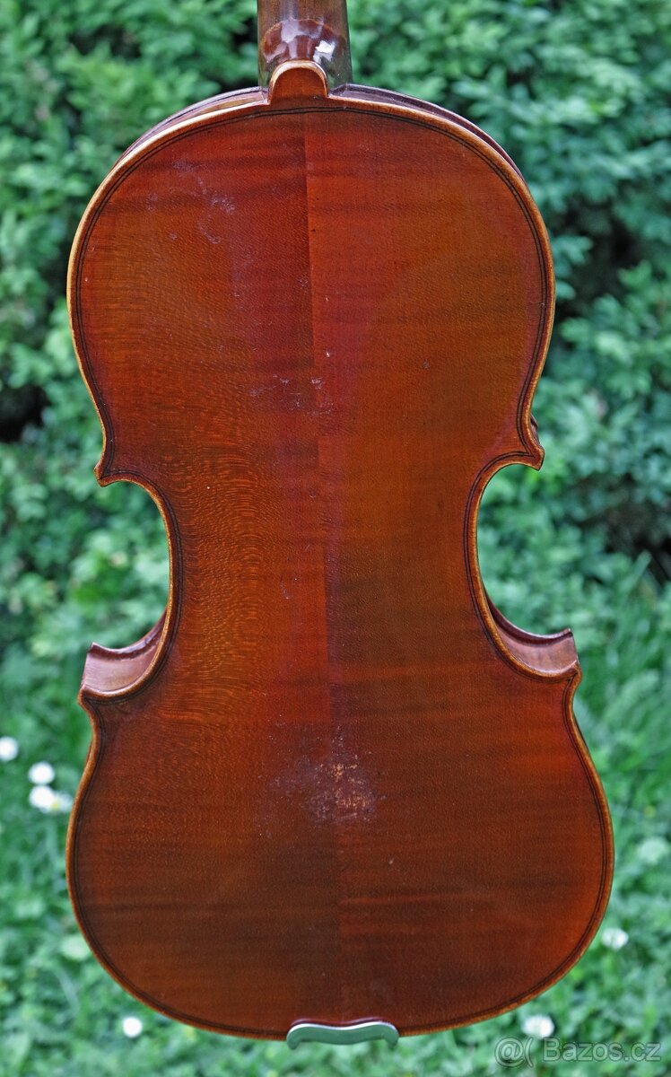 100+ let Staré české housle František Boček