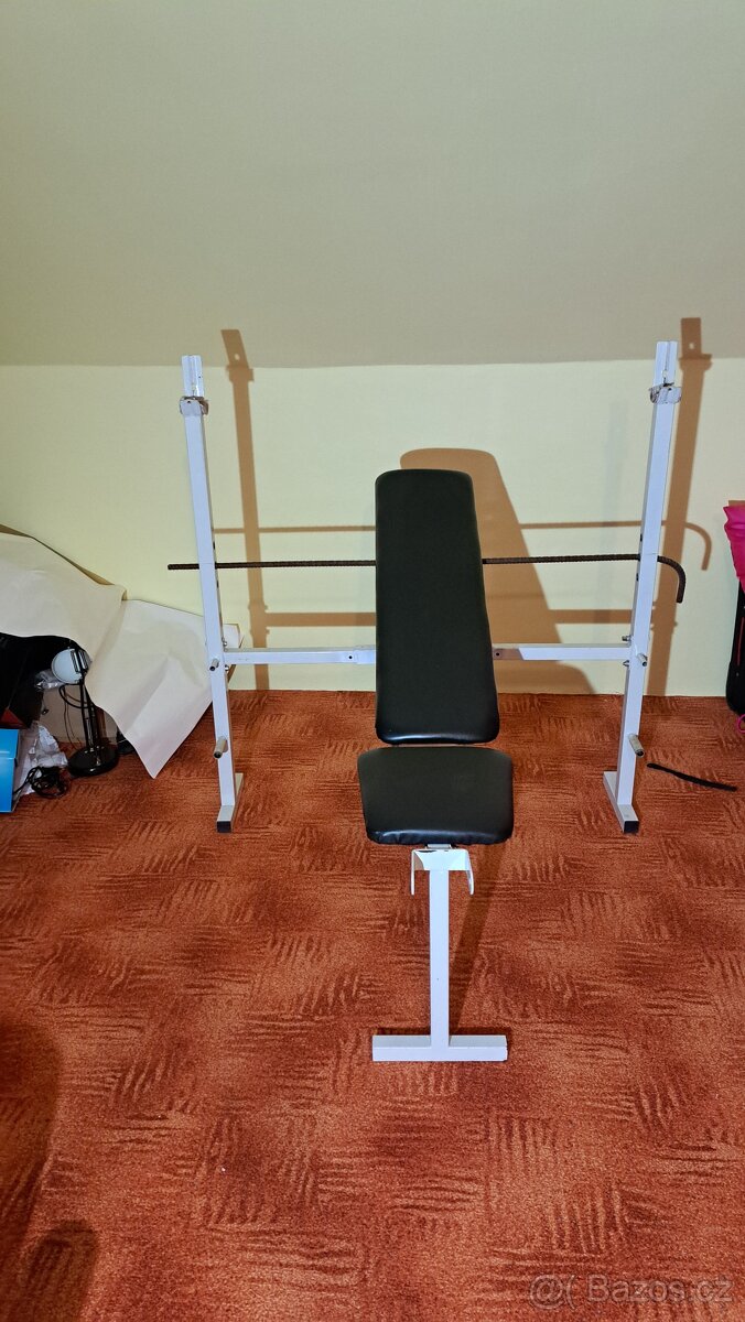 Prodám nastavitelnou posilovací lavicí