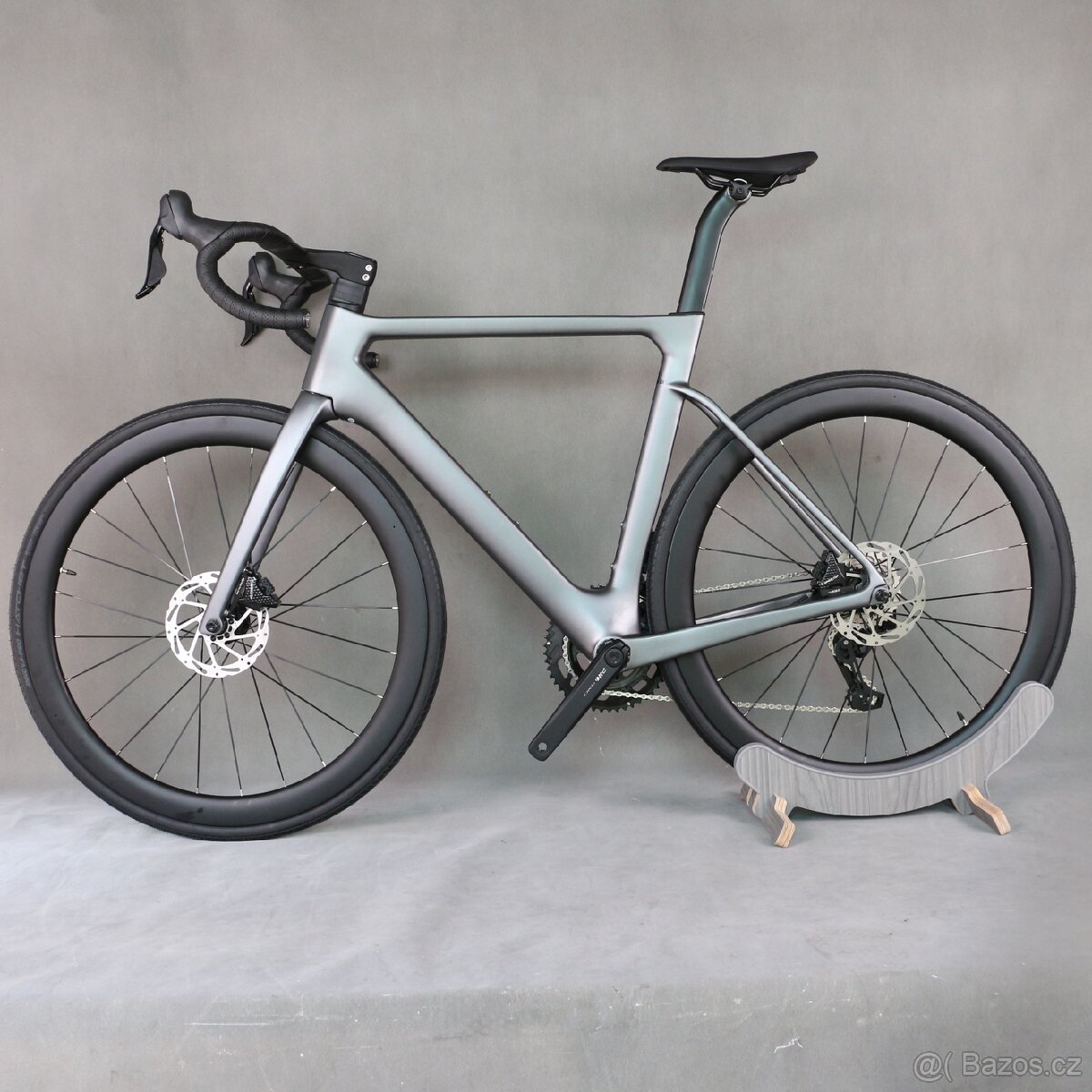 Silniční karbonové kolo Seraph TT X42 vel. 56cm