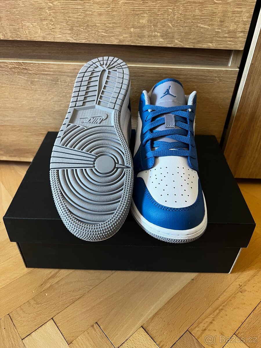 Air Jordan 1 Low "True Blue Cement"