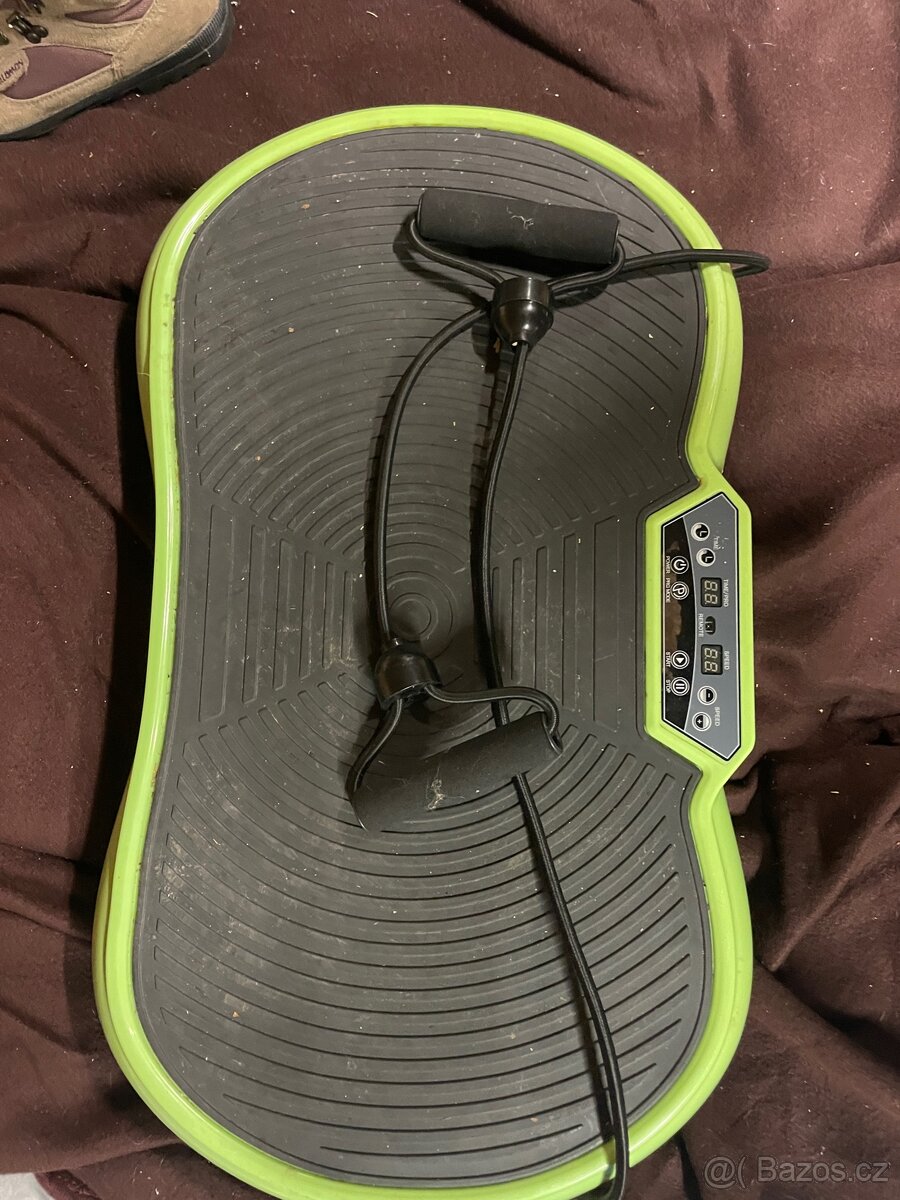 Vibrační plošina ke cvičení