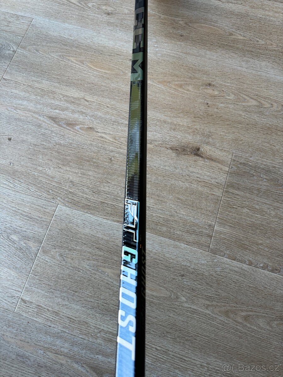 Hokejka CCM FT GHOST, pravá, P28, flex 85