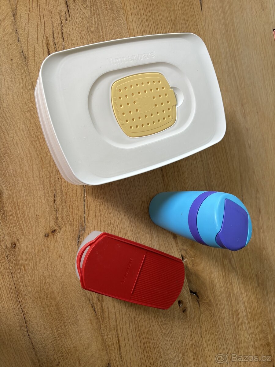 Tuperwarre mix věcí