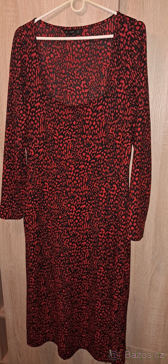 Dámské šaty L
