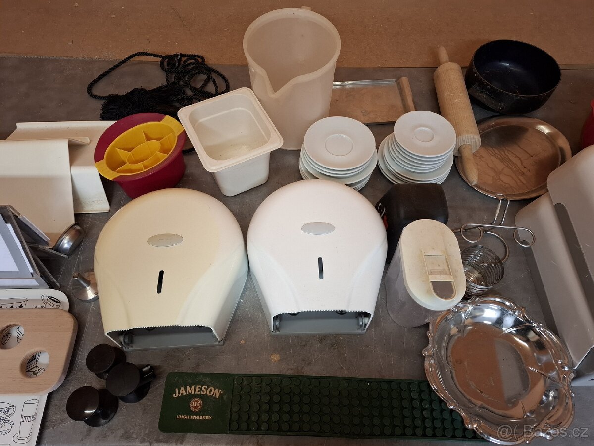 Směs gastro věci tork držáky ubrousky