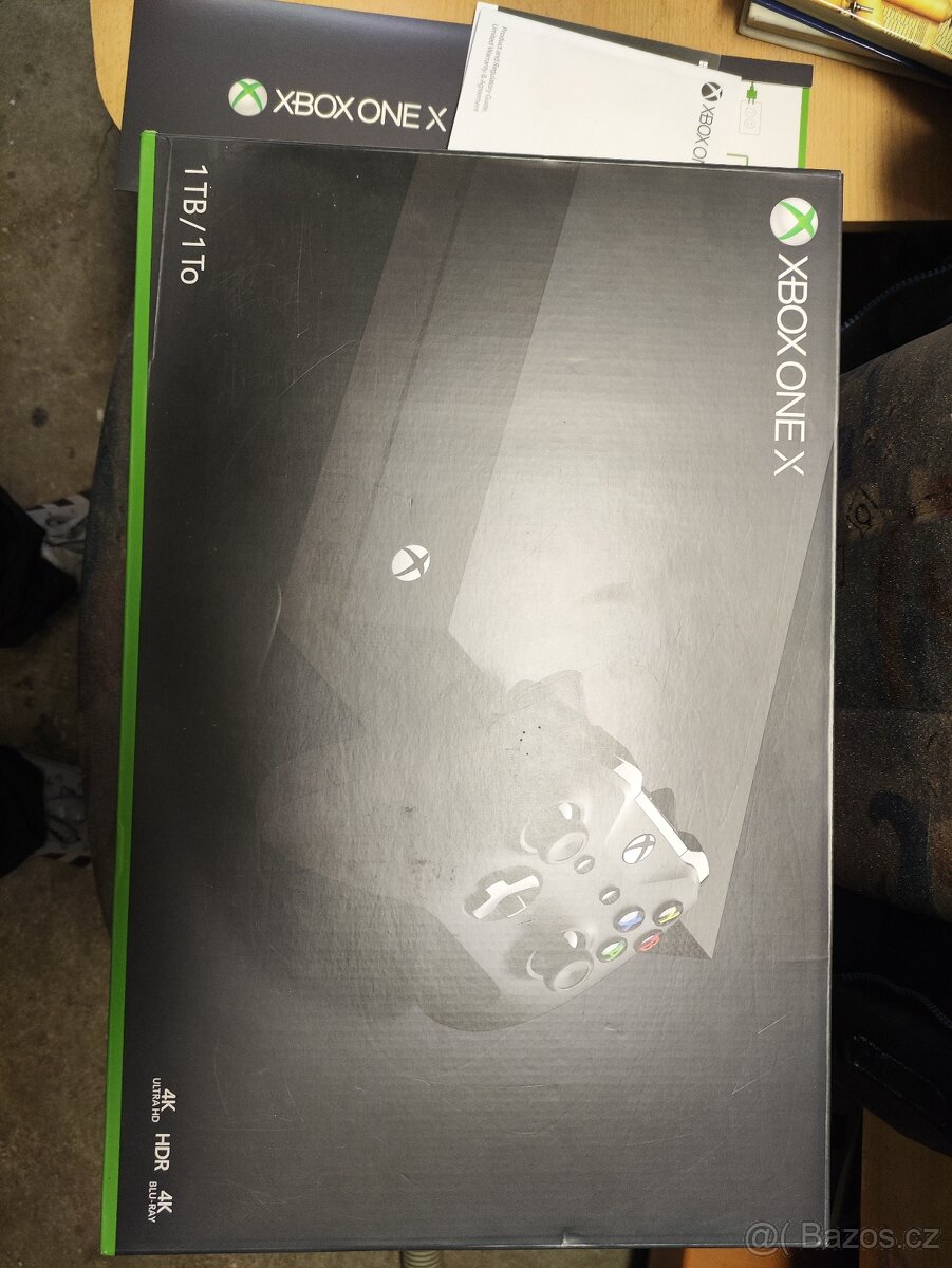 XBOX ONE X 1 TB