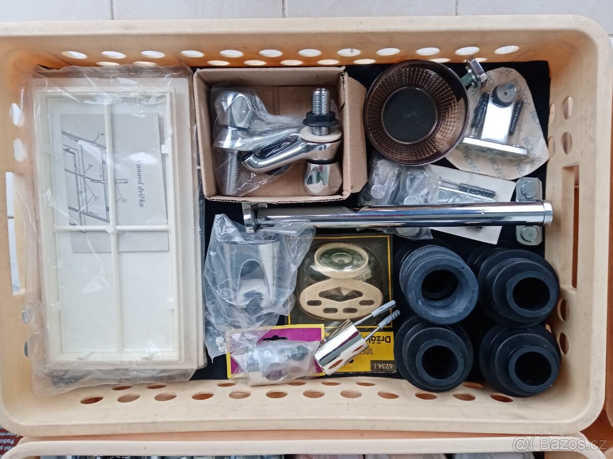 Různé věci do koupelny