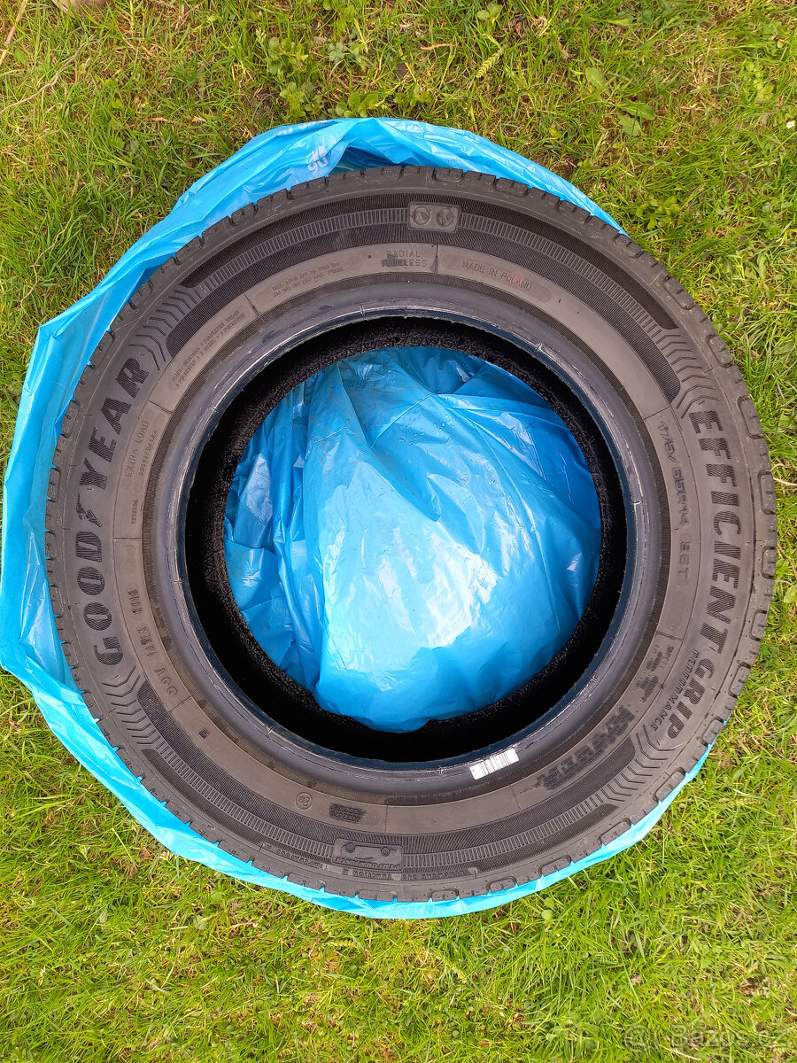 Sada 4 ks letní pneu goodyear 175/65/R14