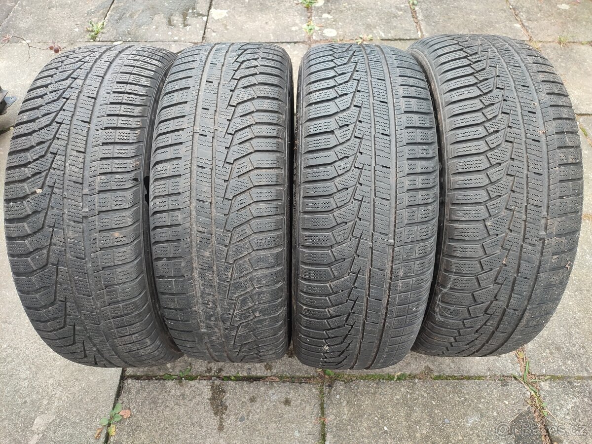 Sada zimní pneu Hankook 225/60/17