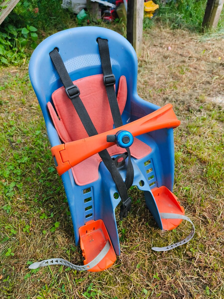 Sedátko na kolo na mimina