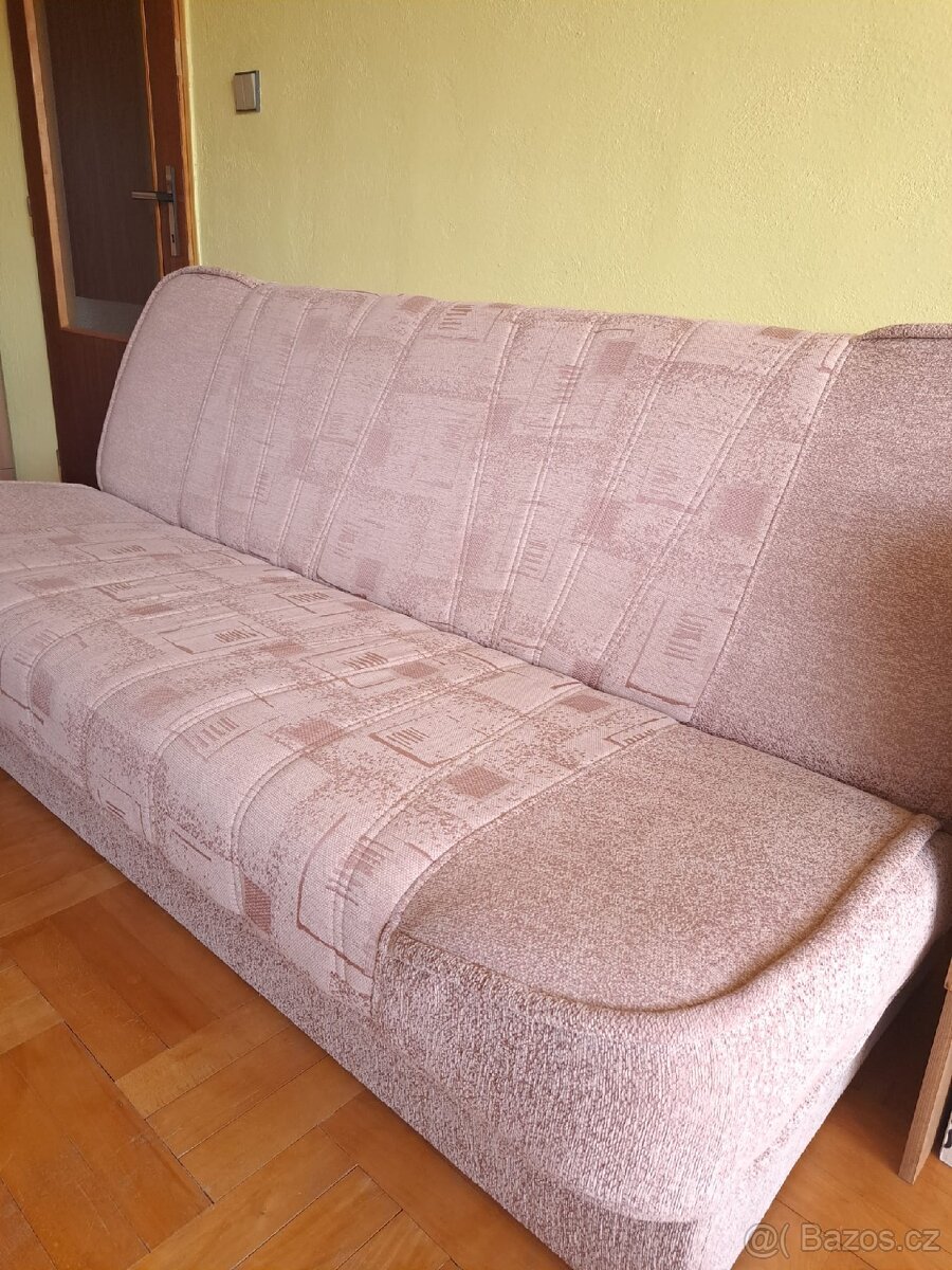 Rozkládací pohovka