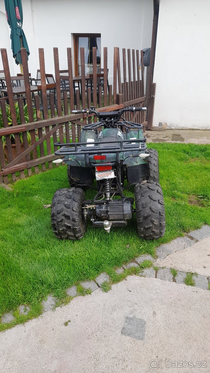 Čtyřkolka Hecht