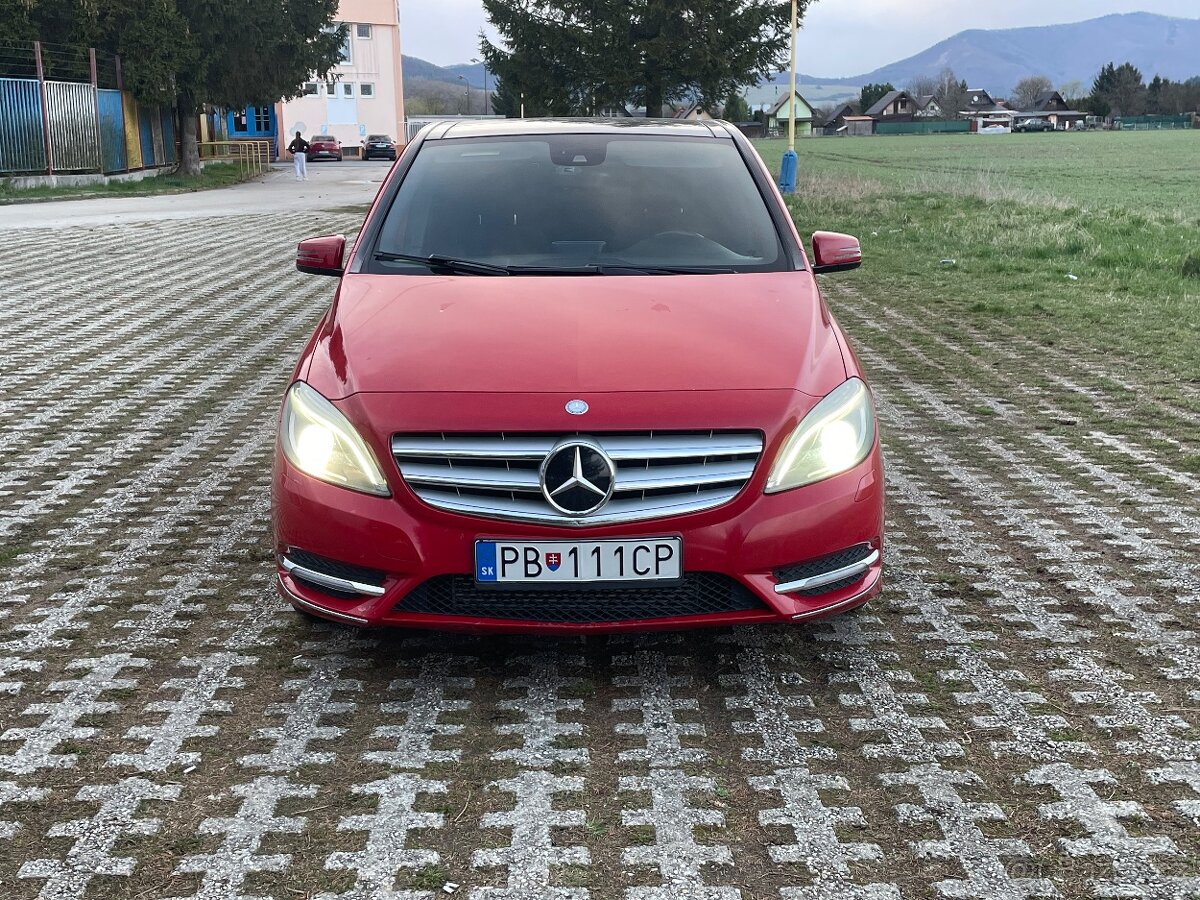Mercedes Benz B180 B trída w246