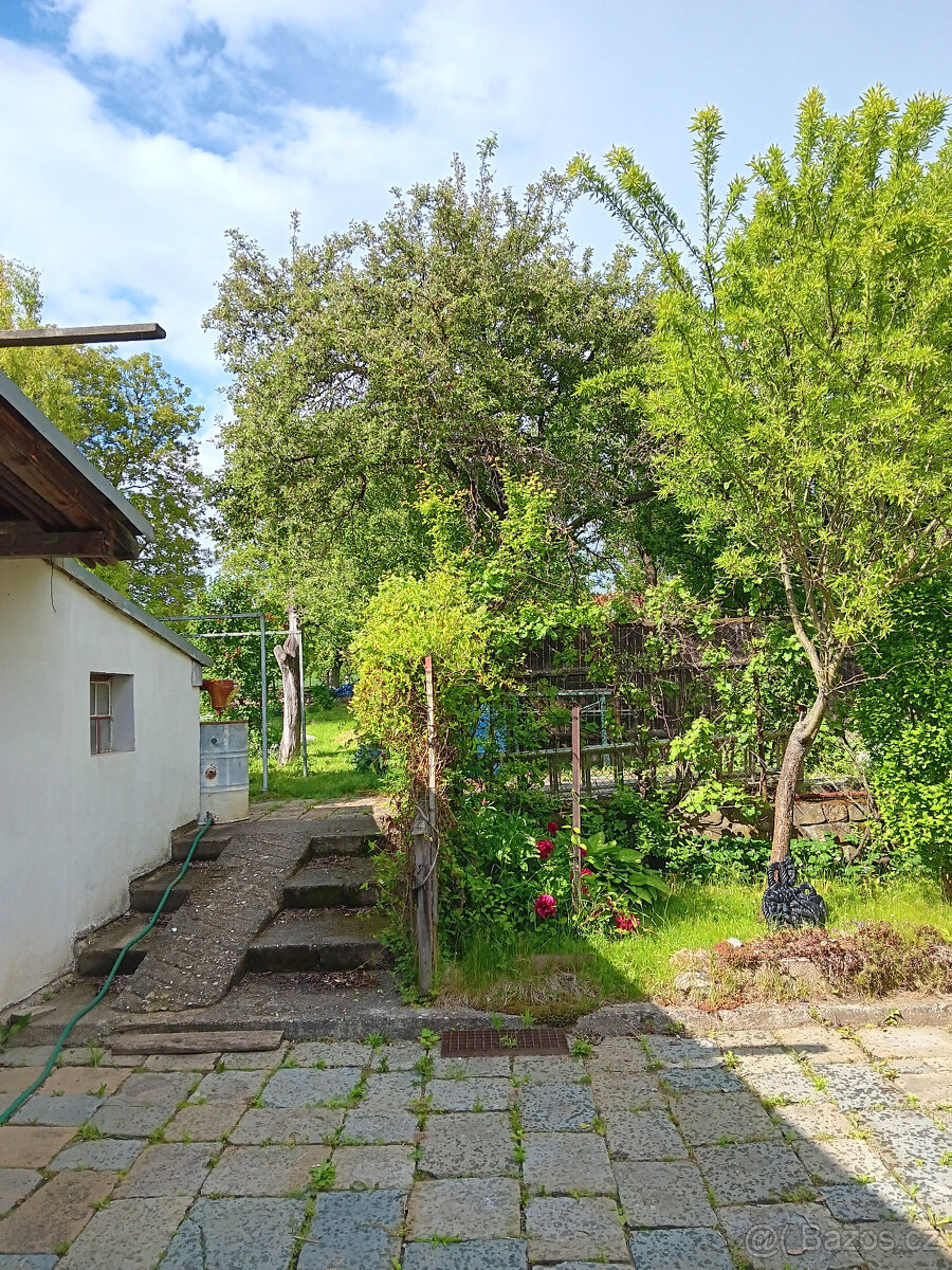 Rodinný dům se zahradou v Myslejovicích, Kobylničkách