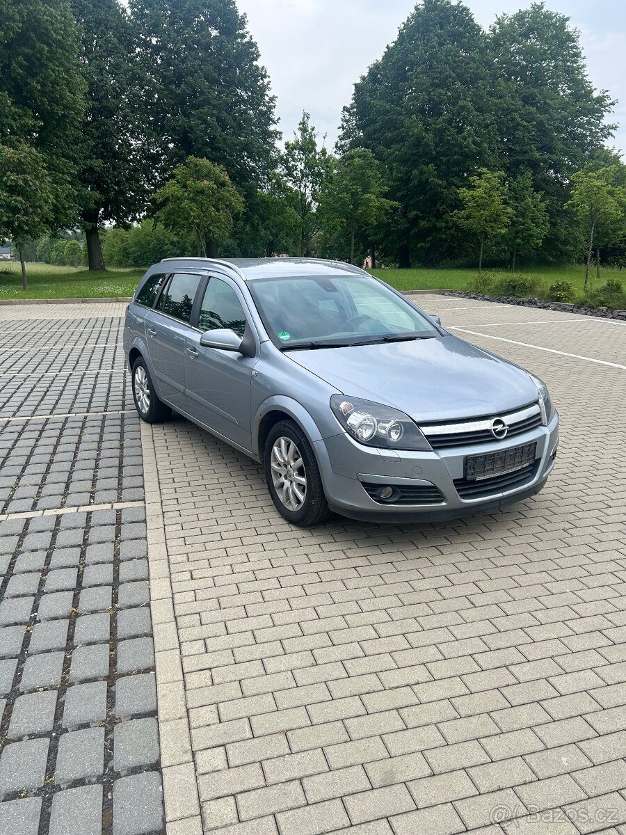 Opel Astra H 1.8 16V dovoz DE na přihlášení