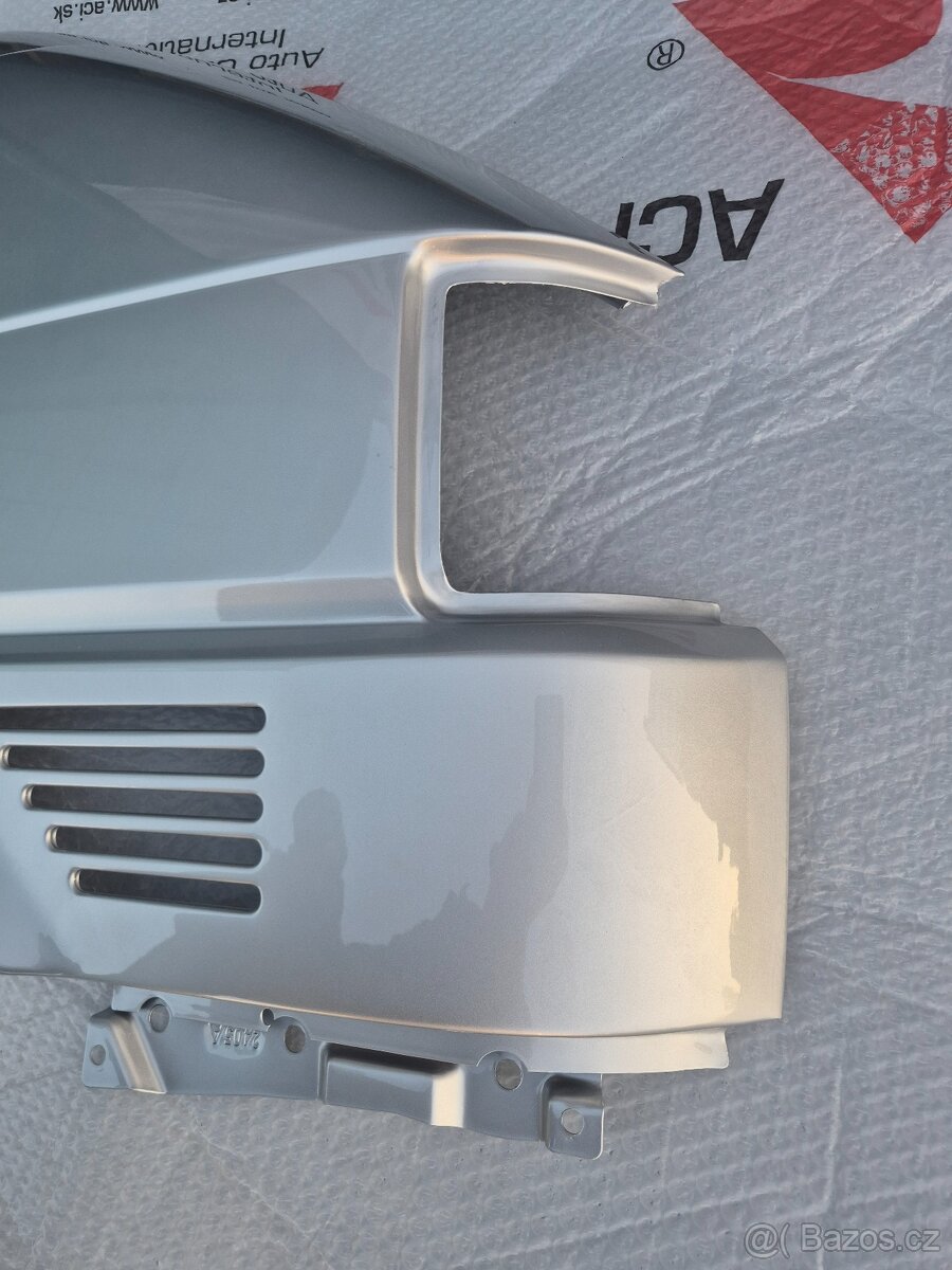 VW T4 přední blatník s mřížkou sání pravý