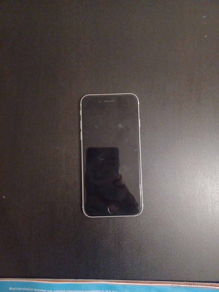 Apple iPhone SE 2020