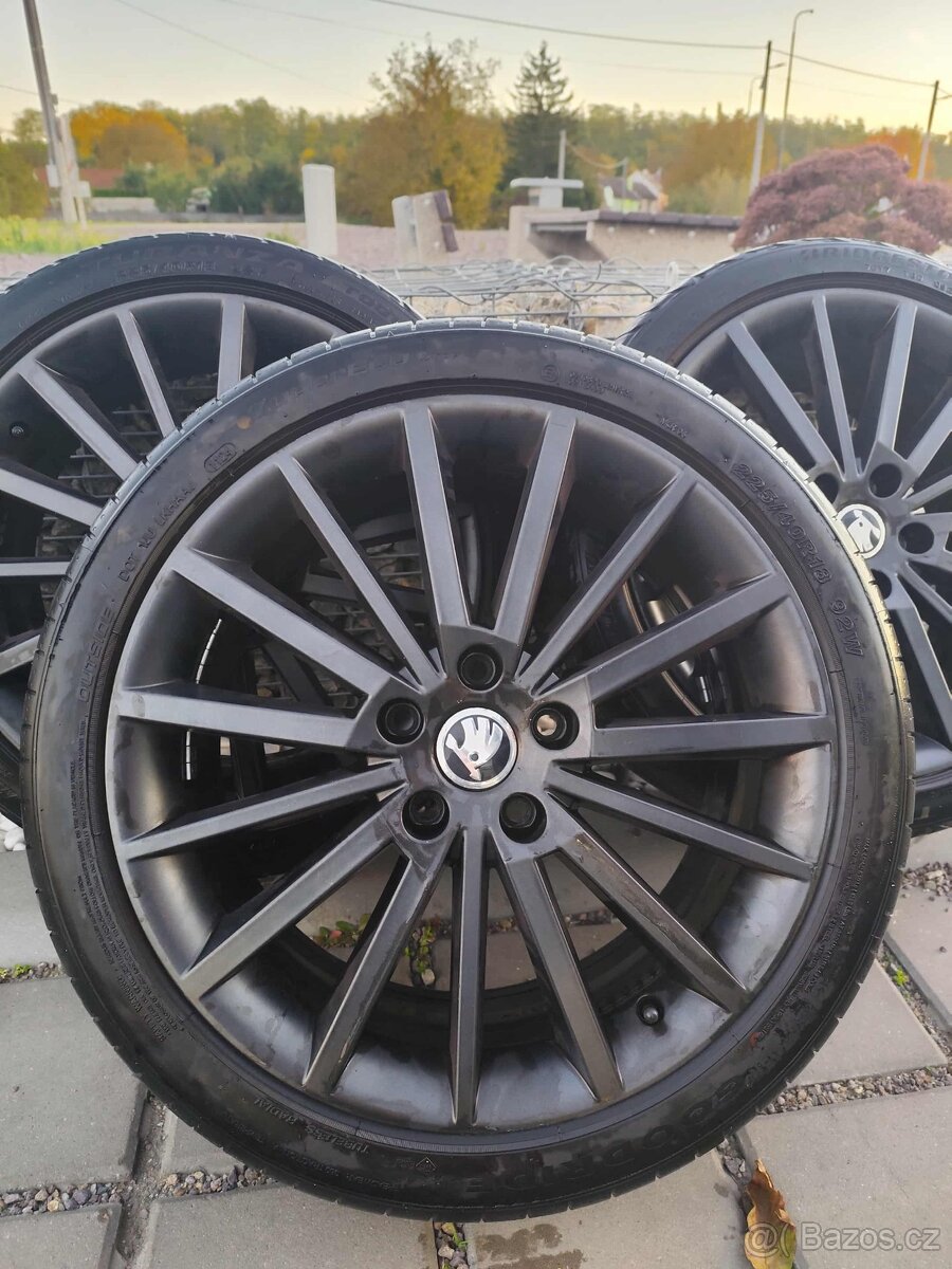 Originální Škoda ALU kola TURINI 18" – 5x112, černá matná,