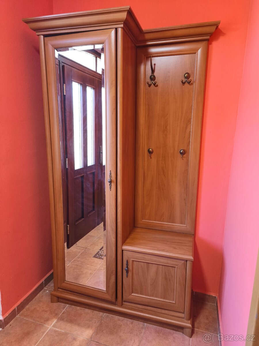 Předsíňová stěna Kent,jabloñ tmavá