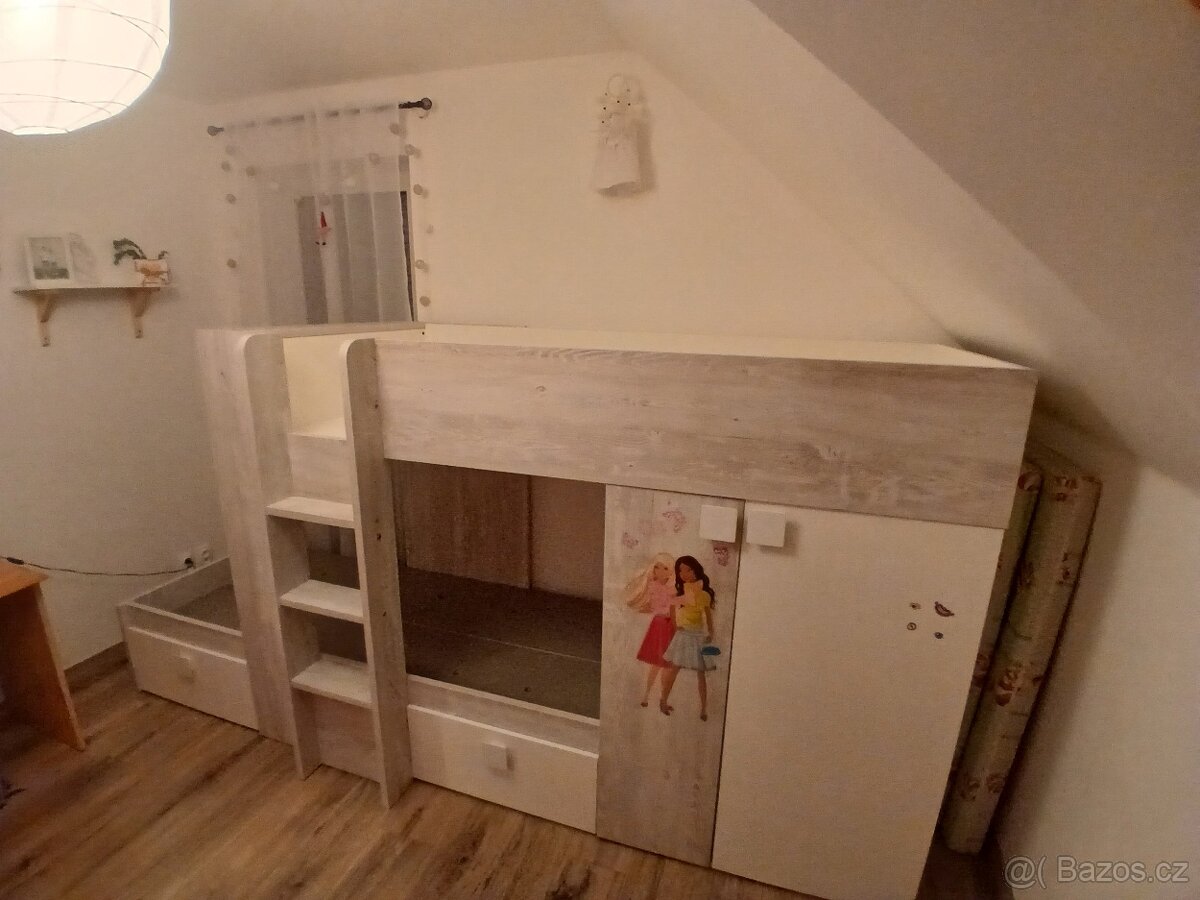 Patrová postel s úložným prostorem