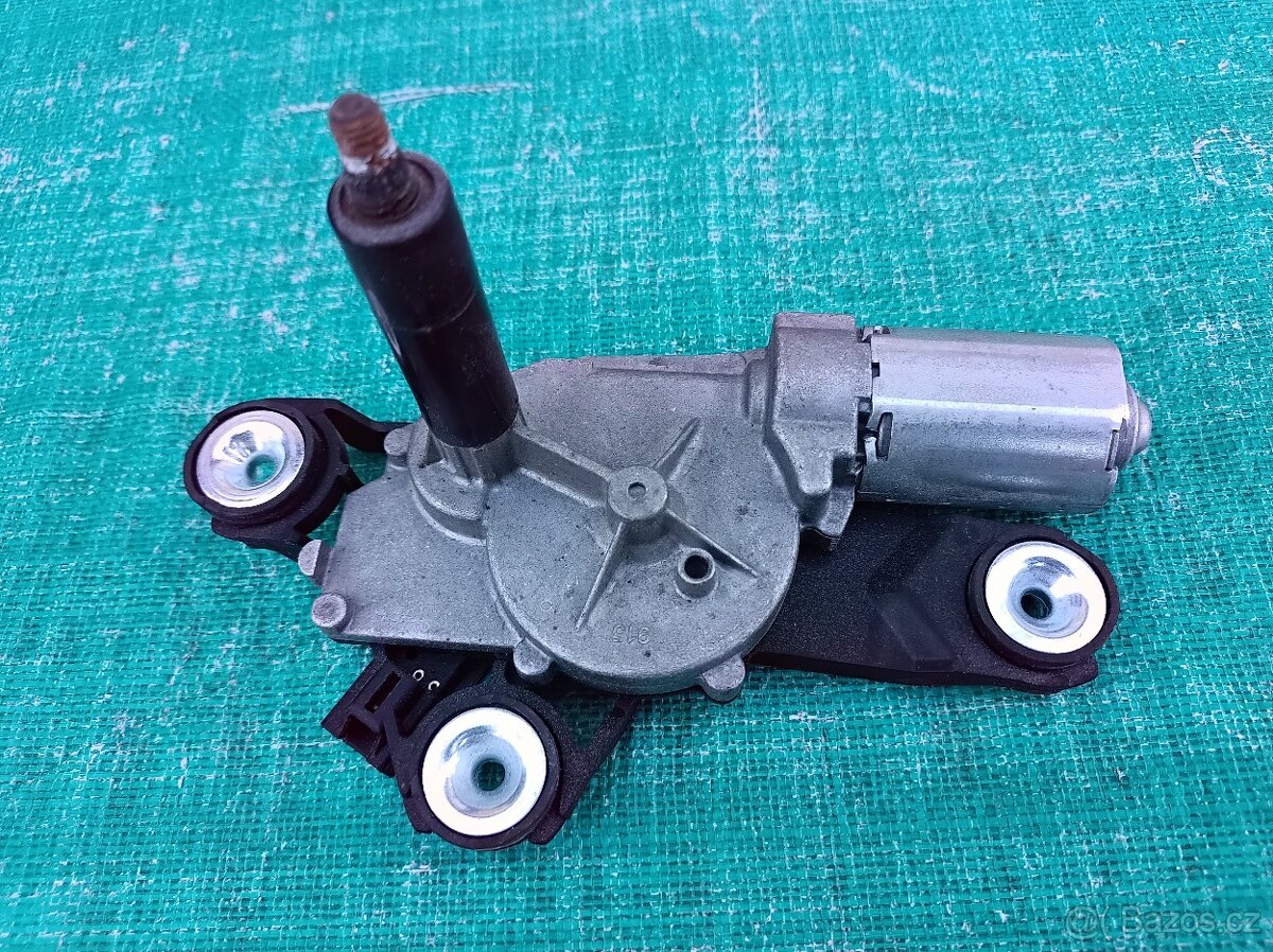 Motorek stěrače zadního skla Ford Focus 2 combi