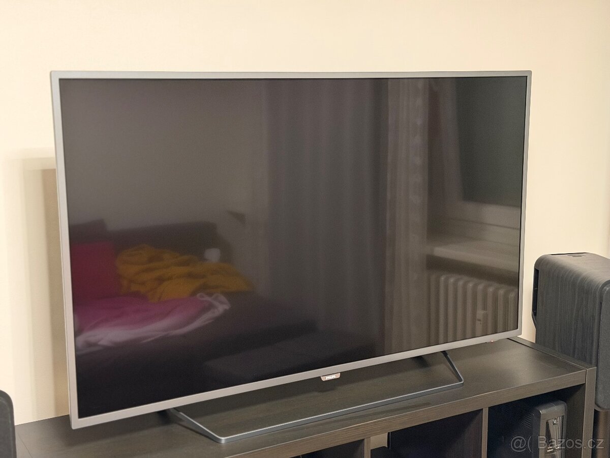 Philips 55PUS6272/12, vadné pixely v rozích