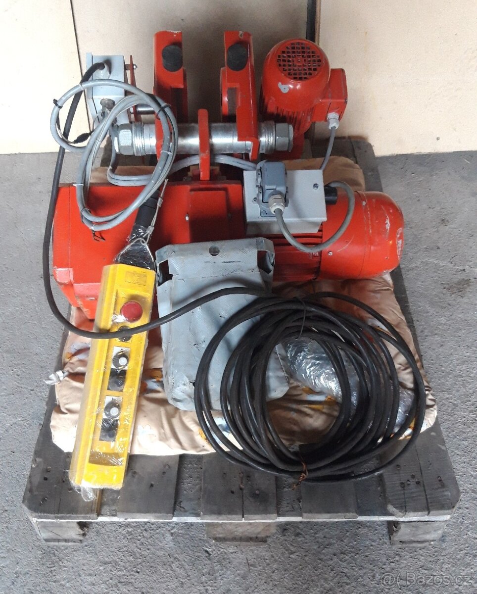 Kladkostroj Hadef na 1600kg