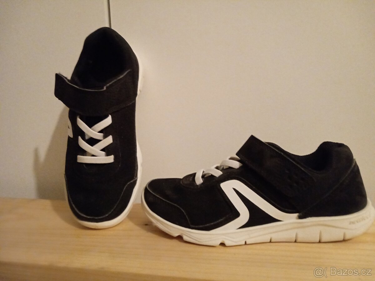 sálové tenisky Decathlon 32