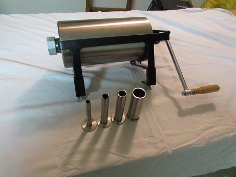 nabíječka na klobásy